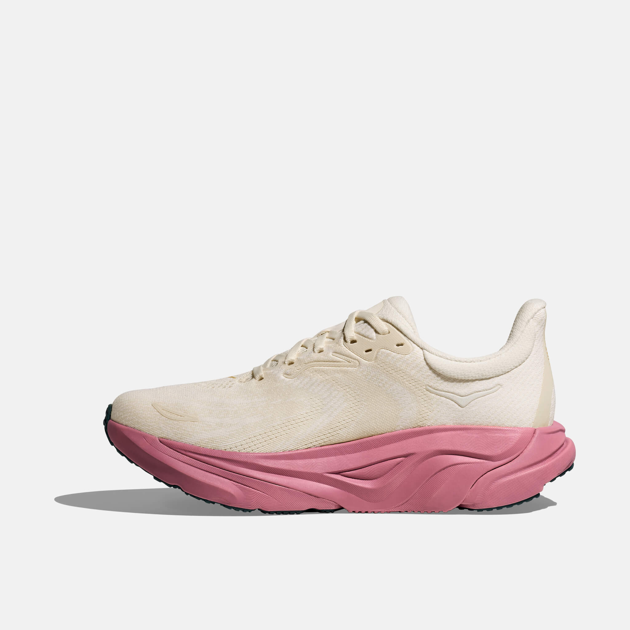 Hoka AraHi 8 Alabaster/Lingonberry