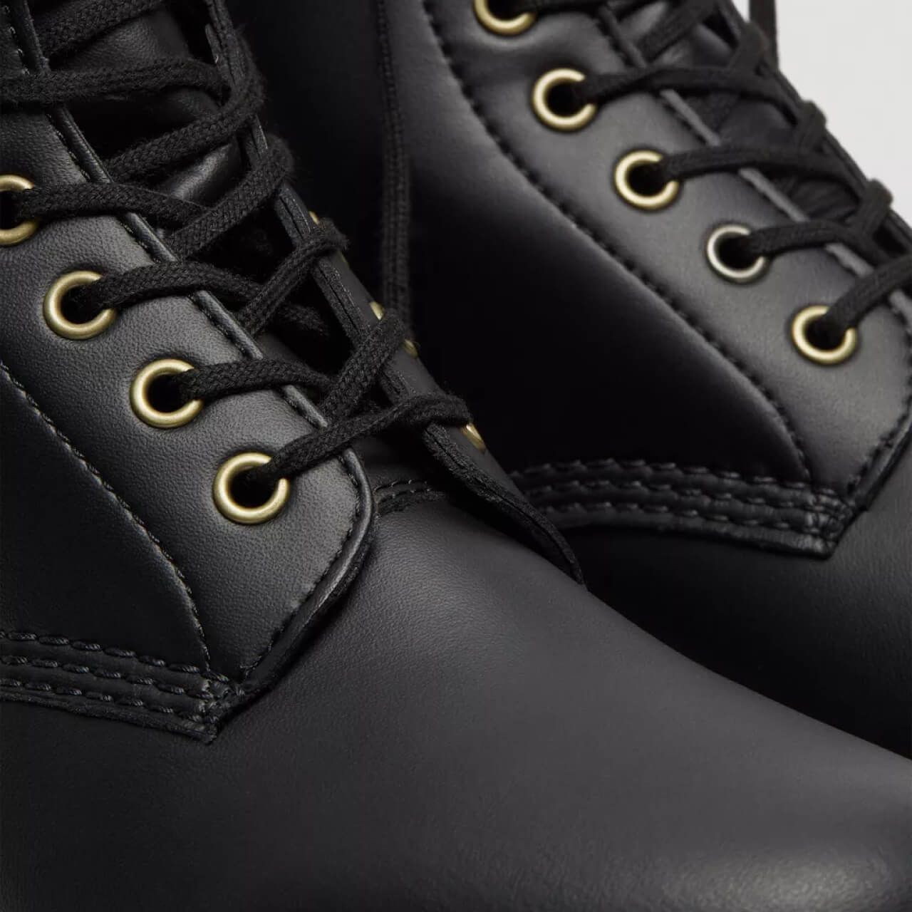 Dr. Martens 1460 Vegan