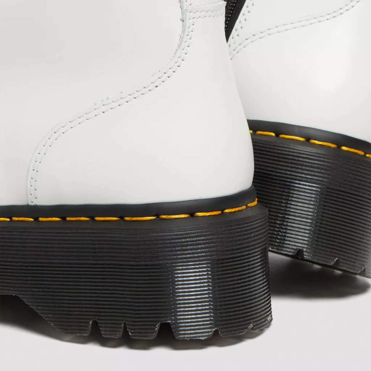 Dr. Martens Jadon