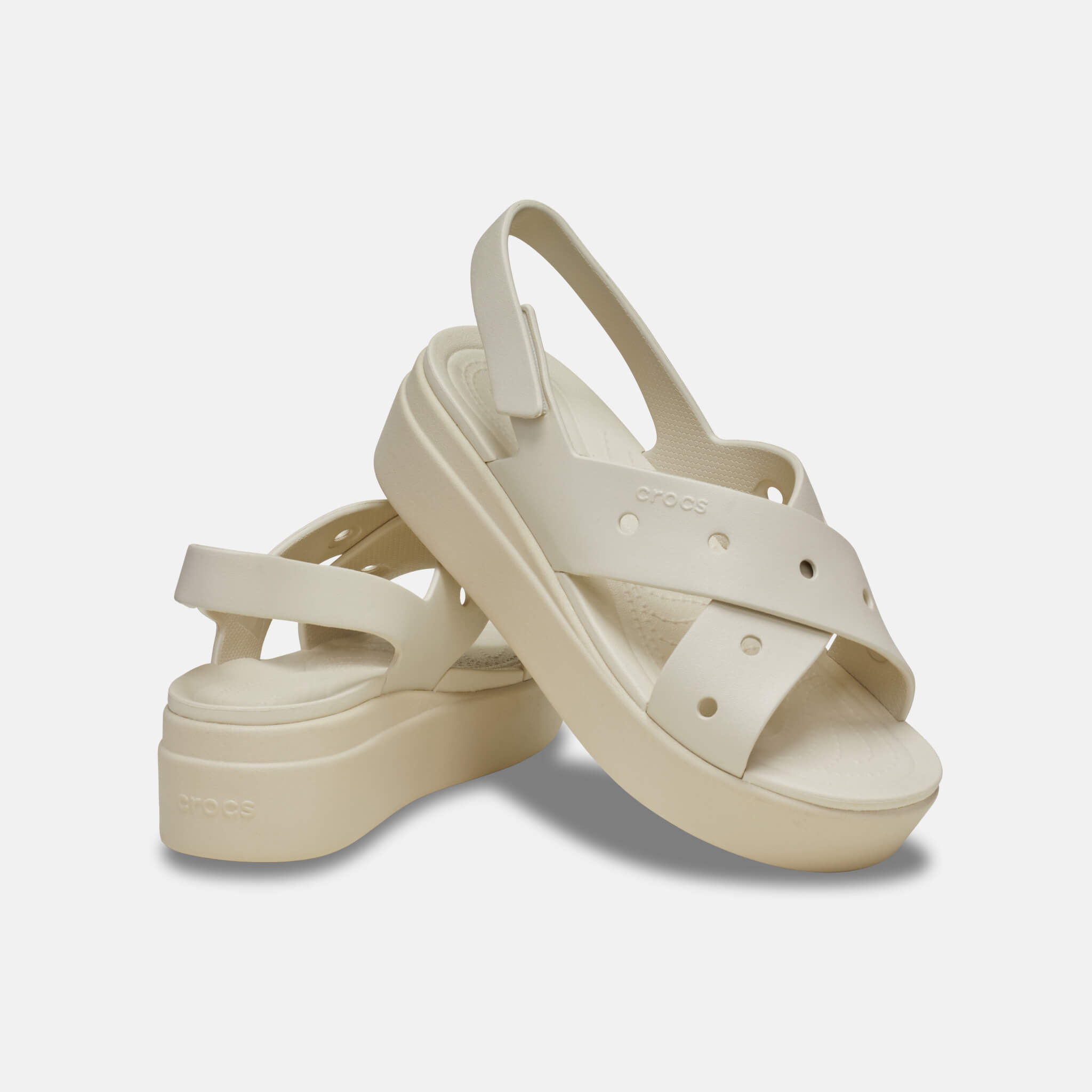 Crocs Brooklyn 4U Cross Strap Sandal Frappe