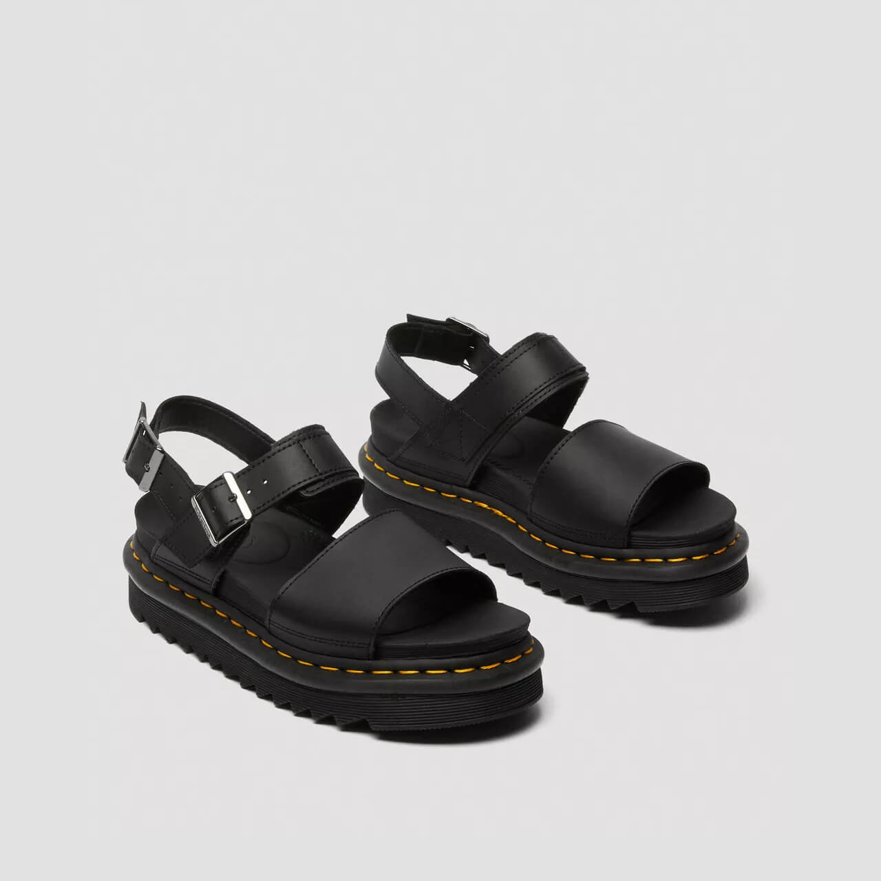Dr. Martens Voss