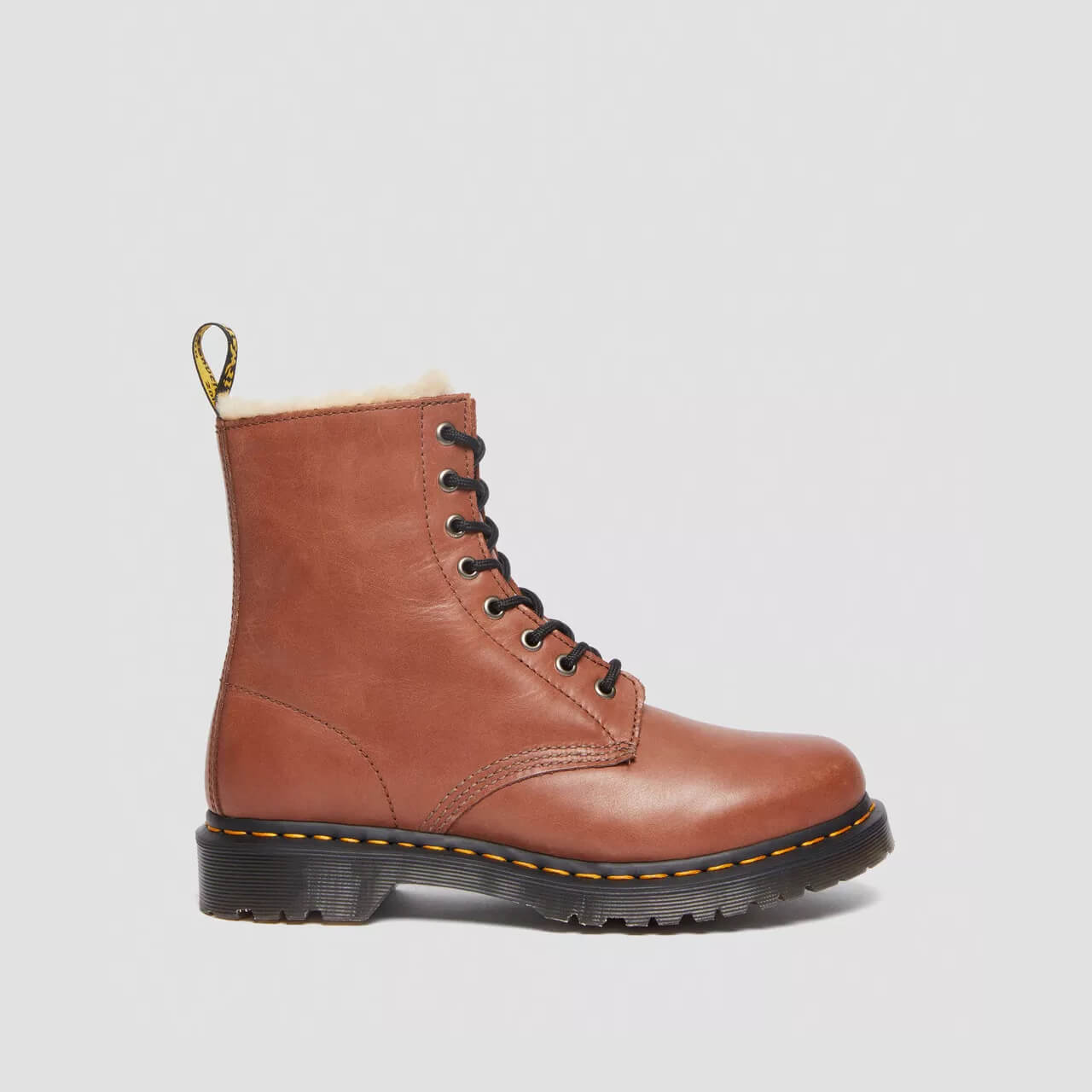 Dr. Martens 1460 Serena