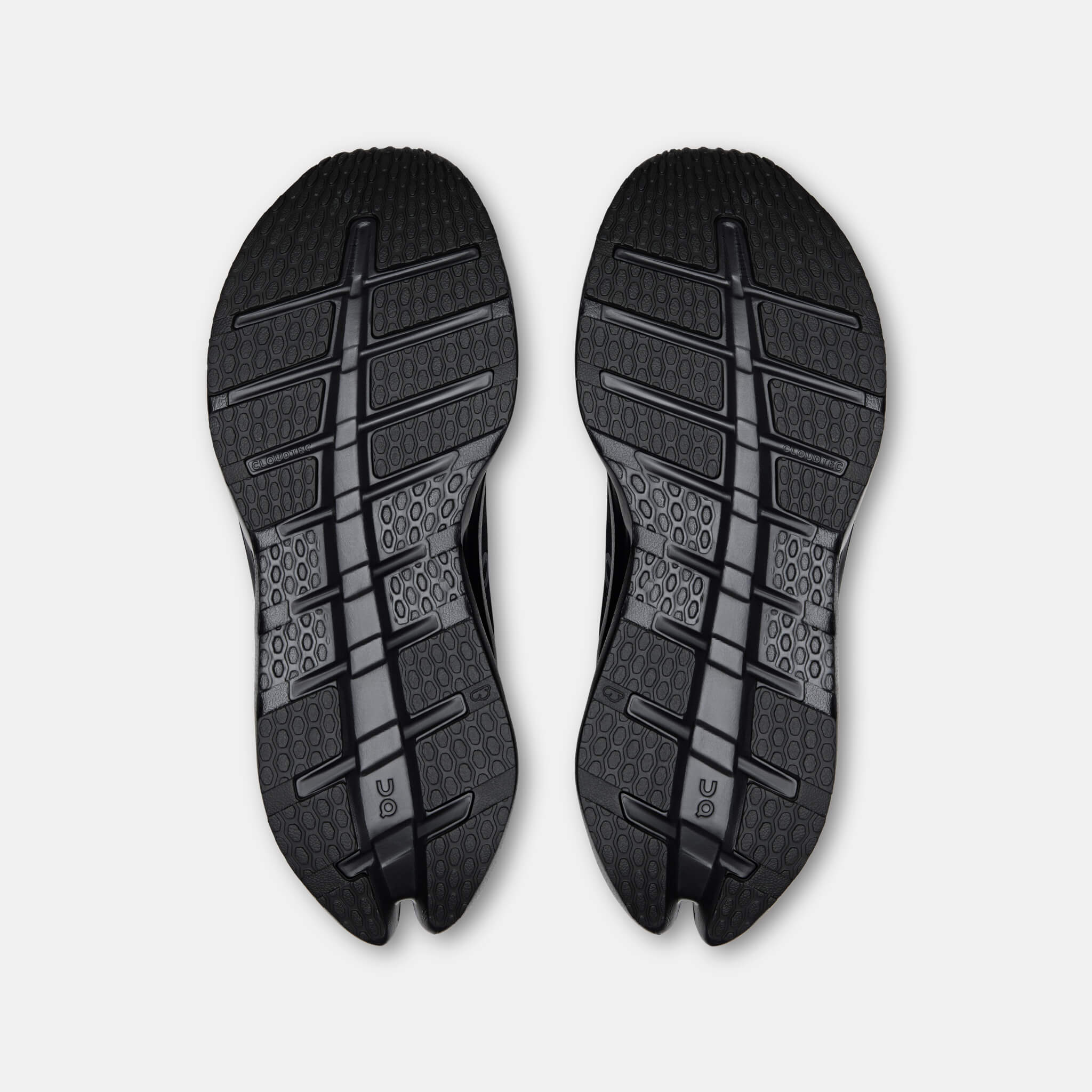 On Cloudrunner 3 Black/Black