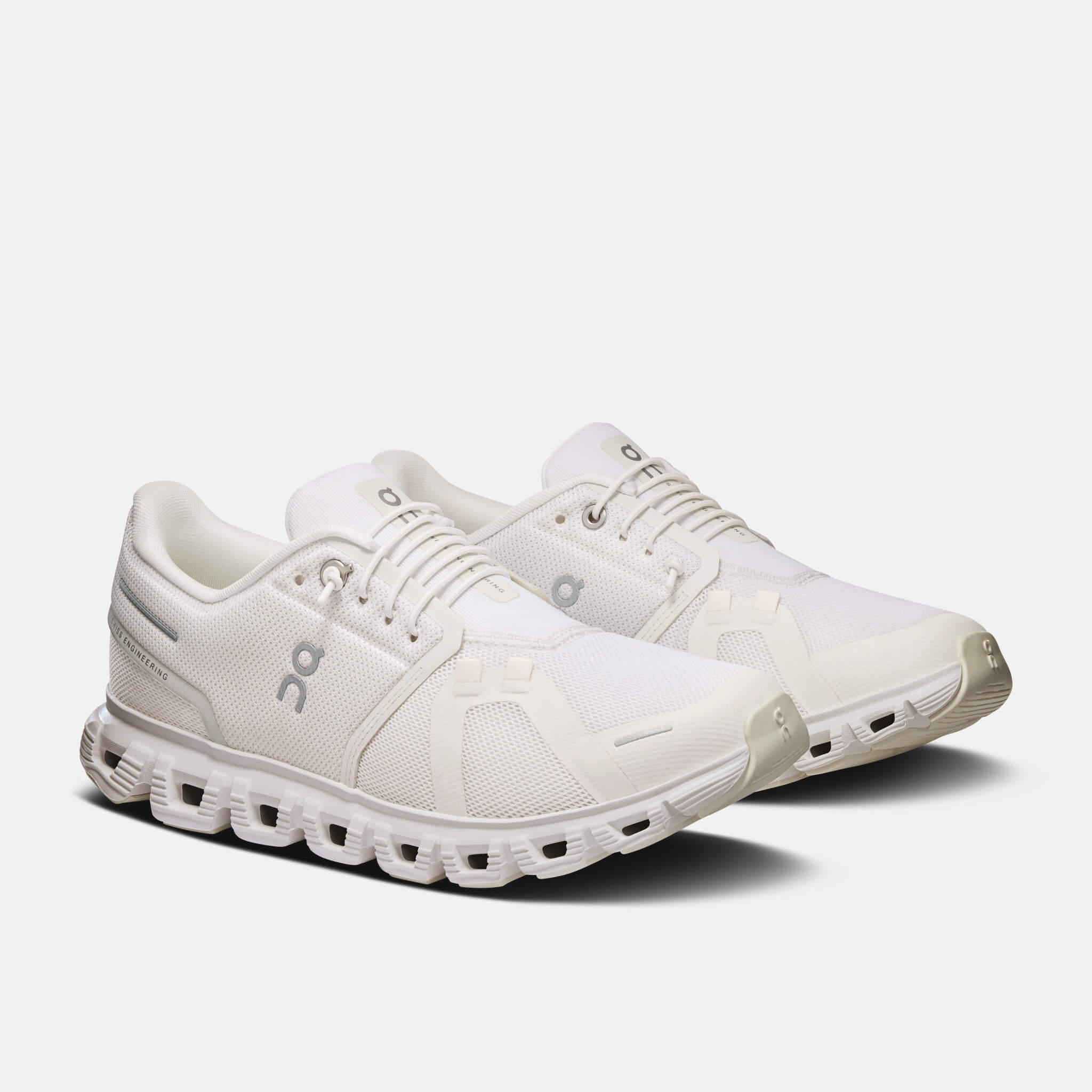 On Cloud 6 White/White