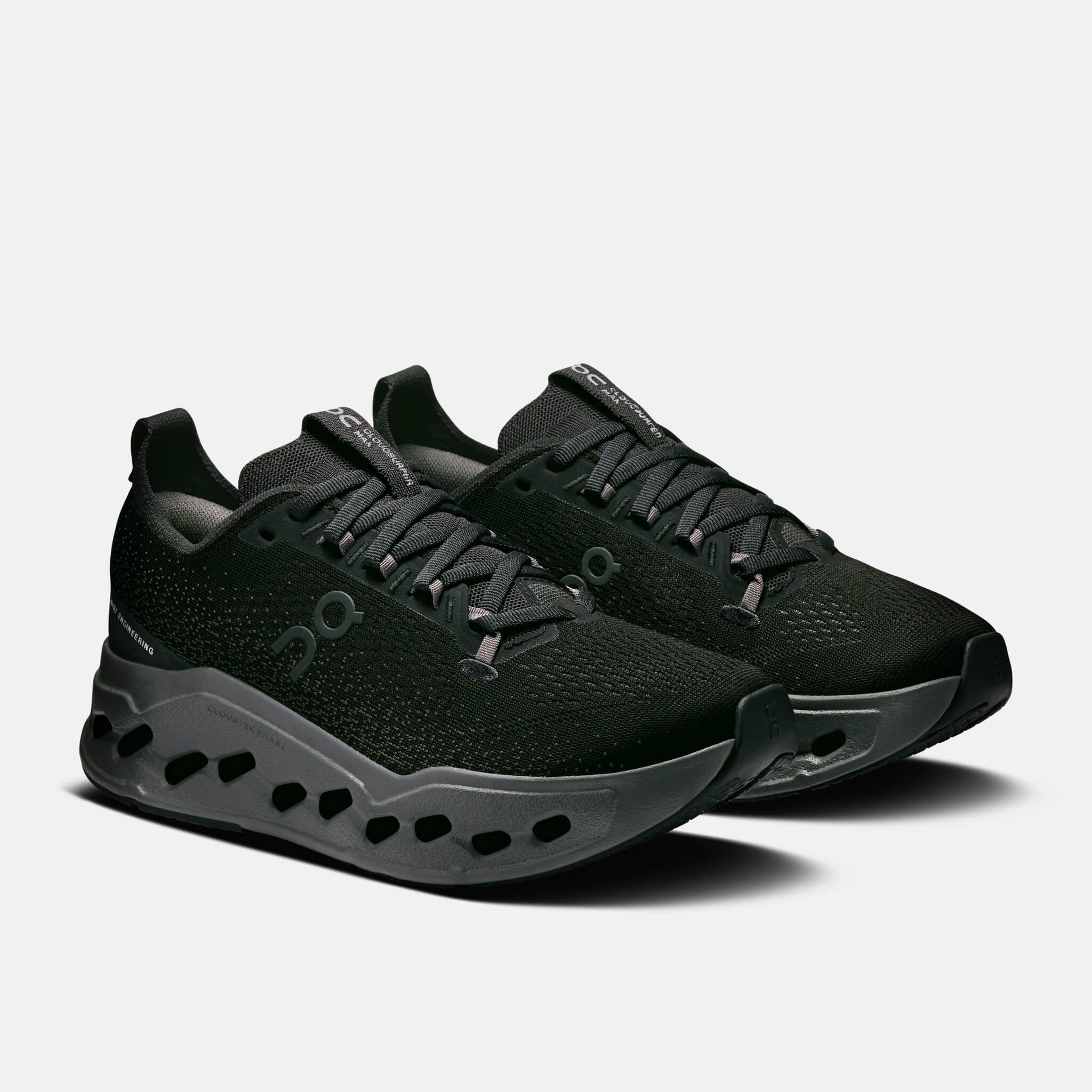 On Cloudsurfer Max Black/Eclipse