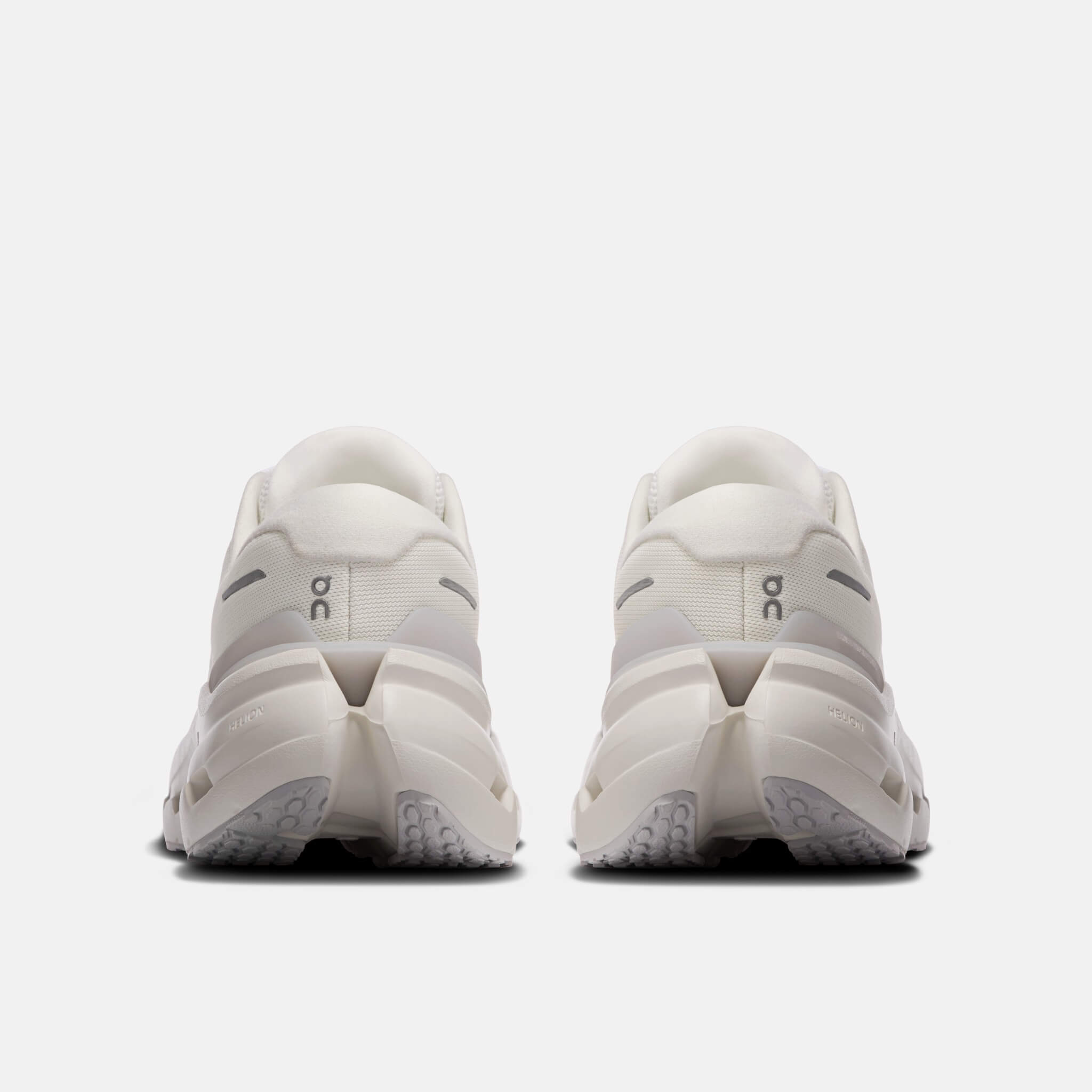 On Cloudrunner 3 White/Ivory