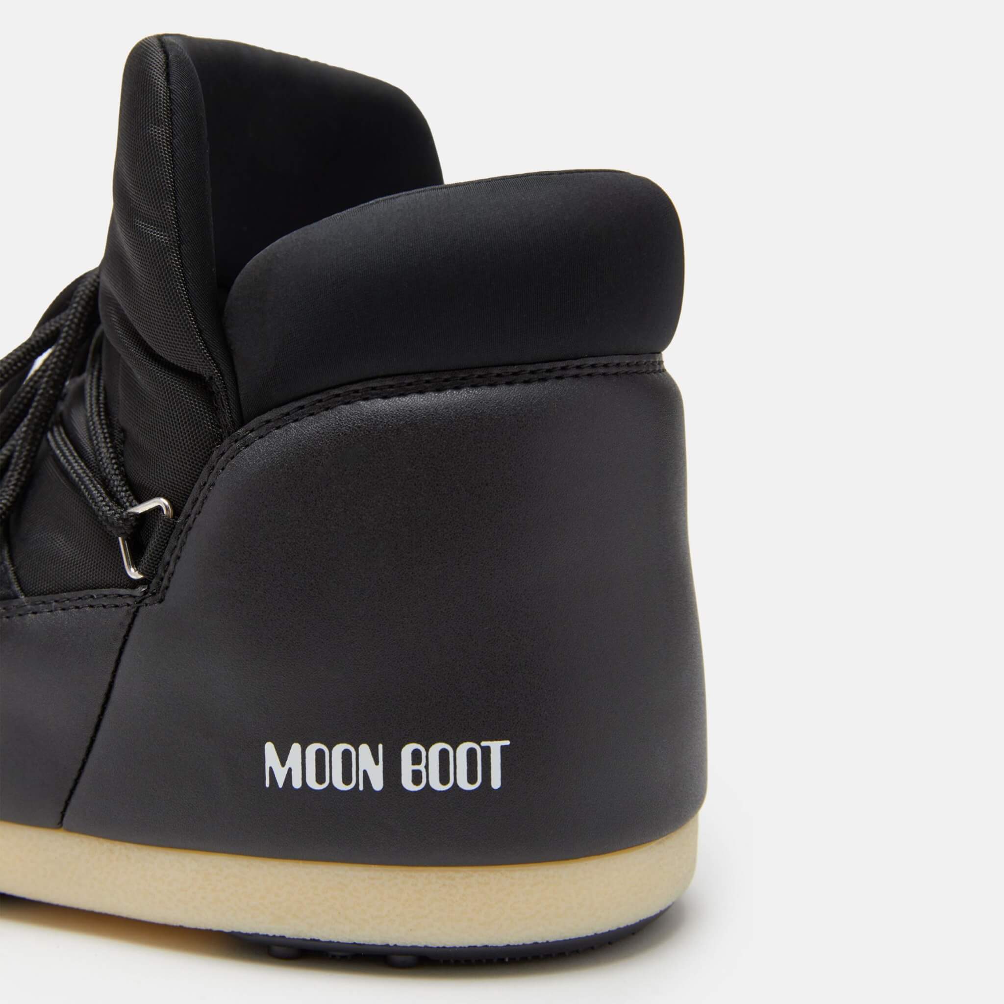 Moon Boot EVX Pumps Nylon Black